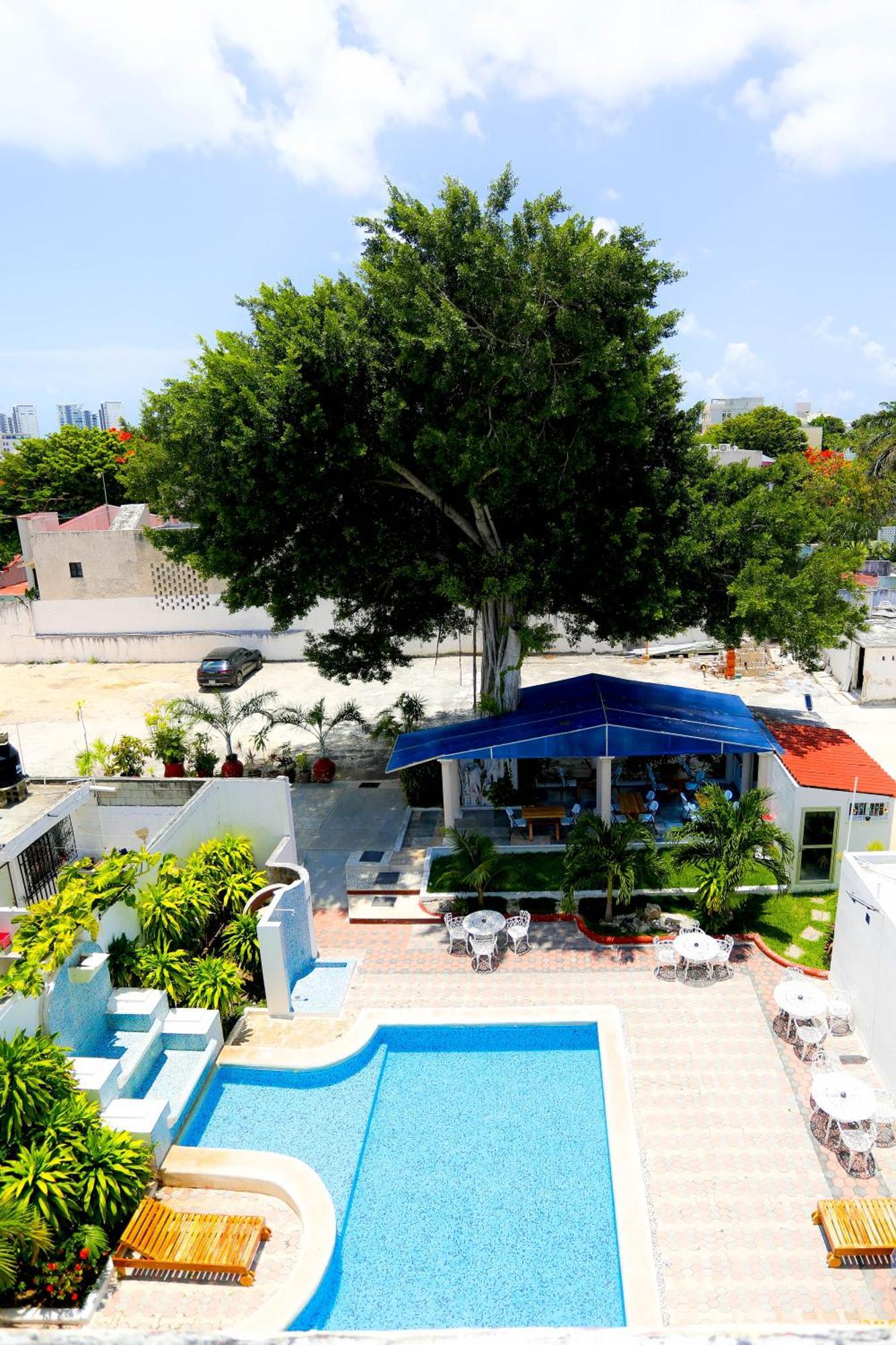 Hotel Maria De Lourdes Cancun Exterior photo