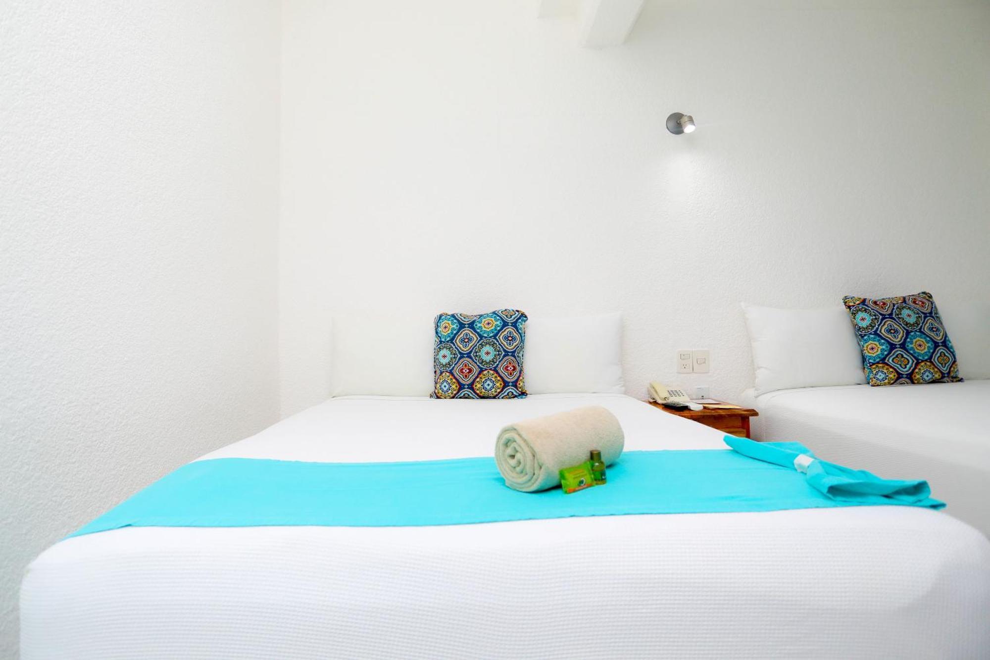 Hotel Maria De Lourdes Cancun Exterior photo
