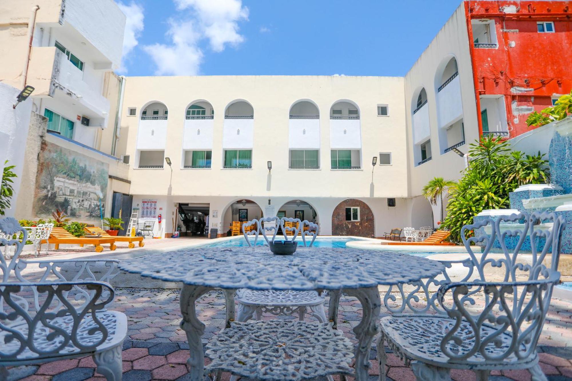 Hotel Maria De Lourdes Cancun Exterior photo